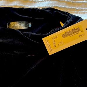 Never worn Canada based brand Simpli, size 6 Gaucho pants.